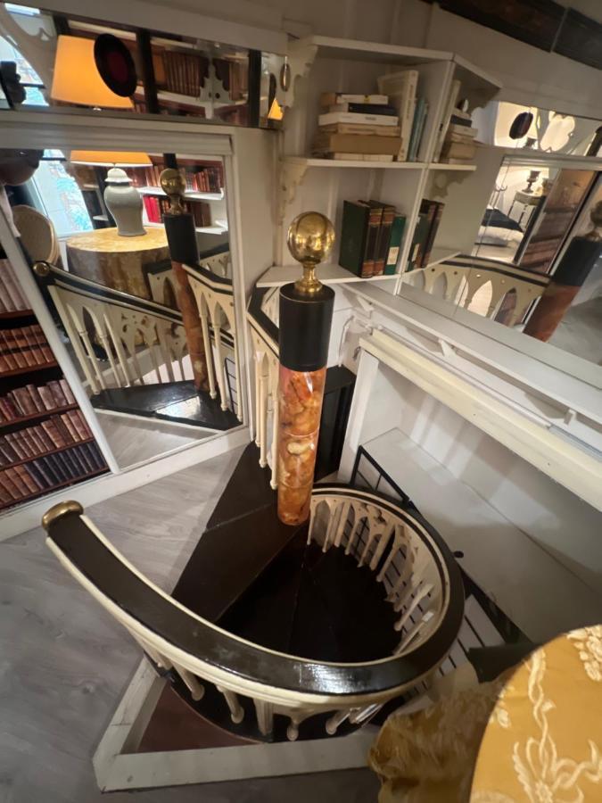 Av Montaigne Champs Elysee باريس المظهر الخارجي الصورة