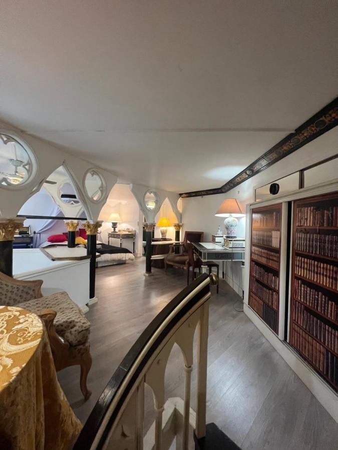 Av Montaigne Champs Elysee باريس المظهر الخارجي الصورة